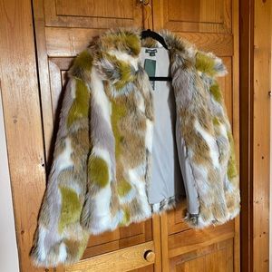 NWT faux fur jacket / Wild fable / size small
